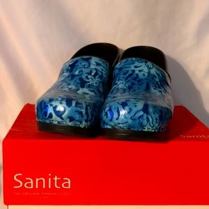 Sanita shoes